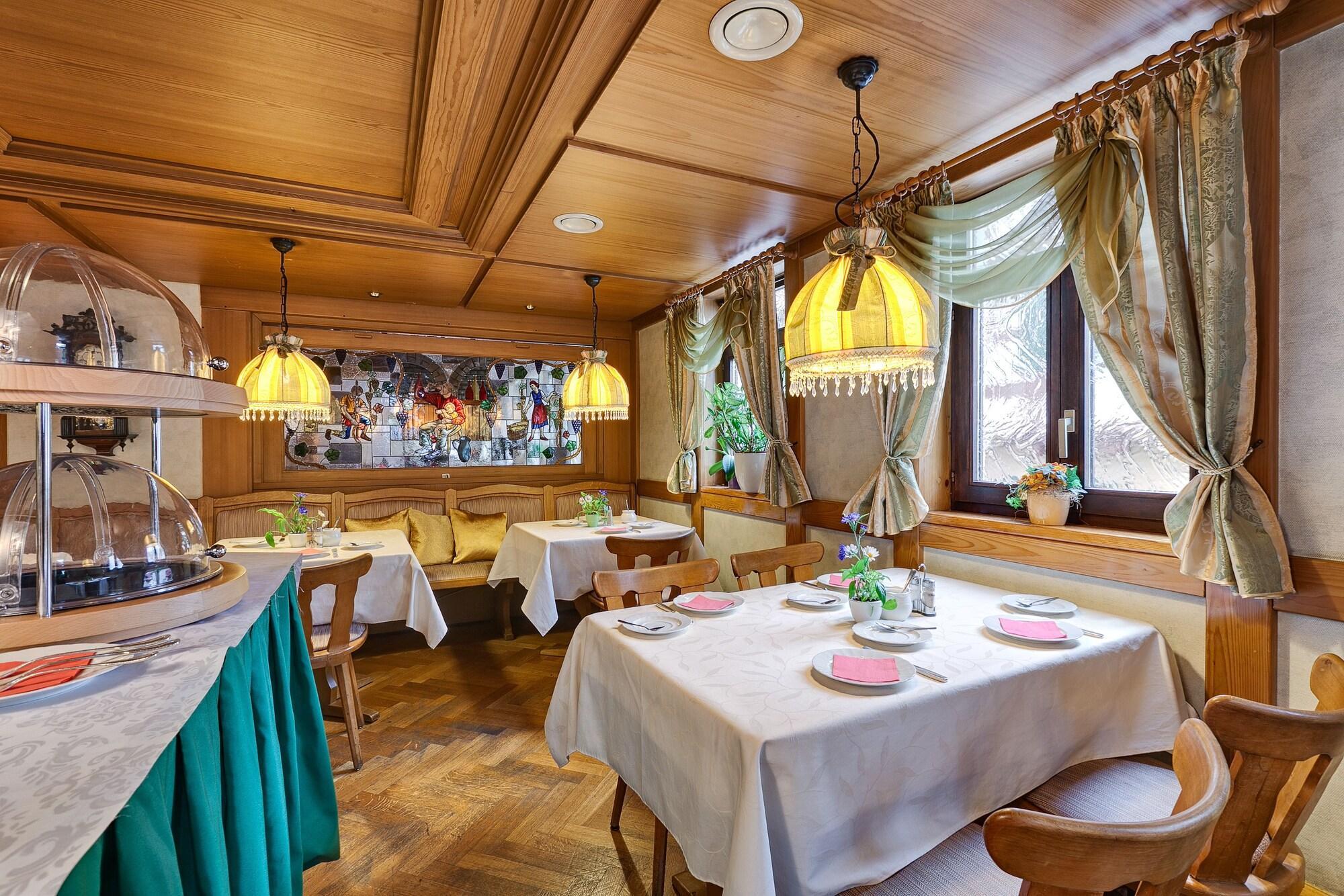 Hotel Lamm Remshalden Exteriör bild